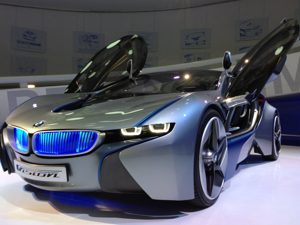 BMW i8 2021