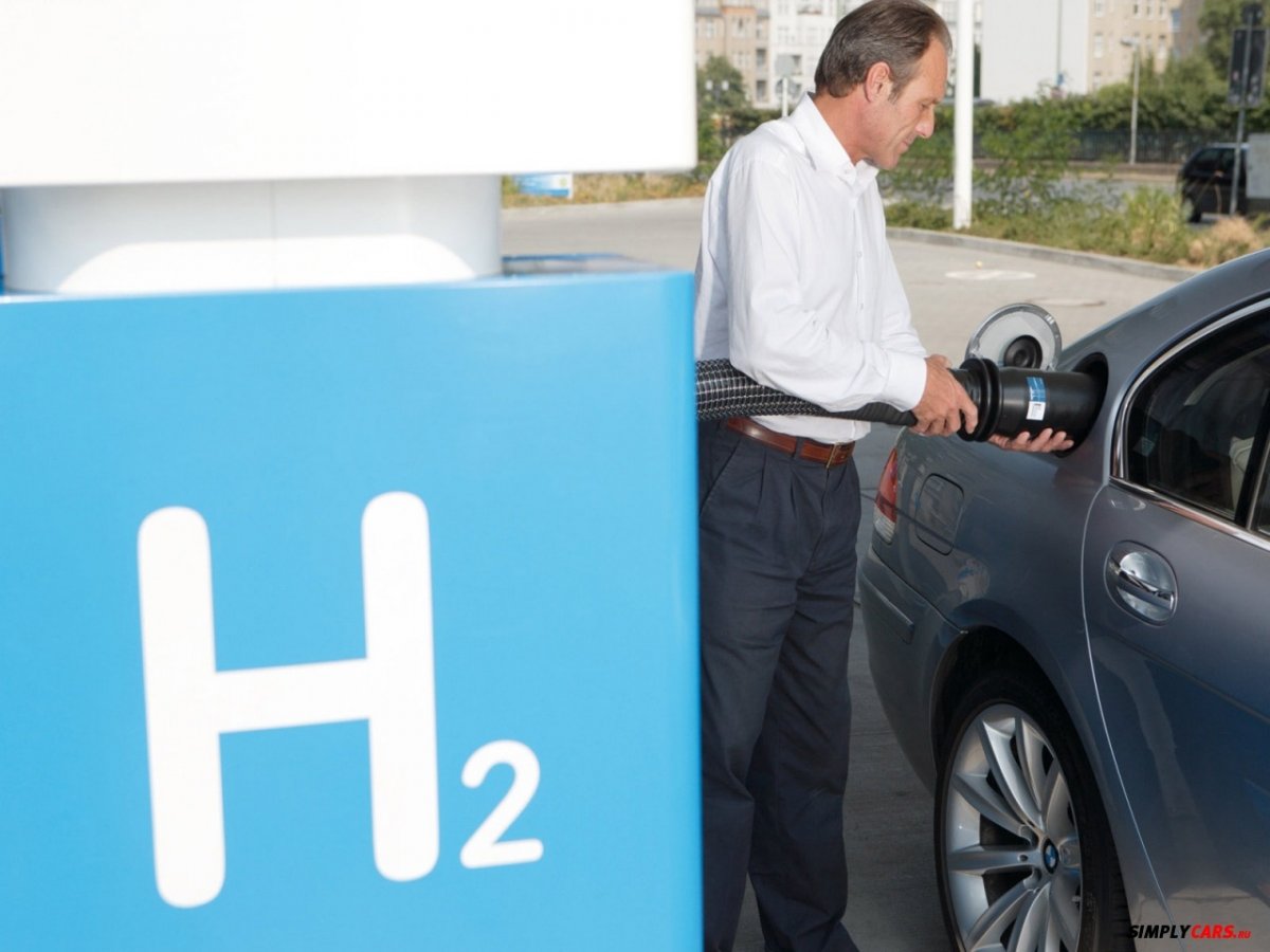 BMW hydrogen next