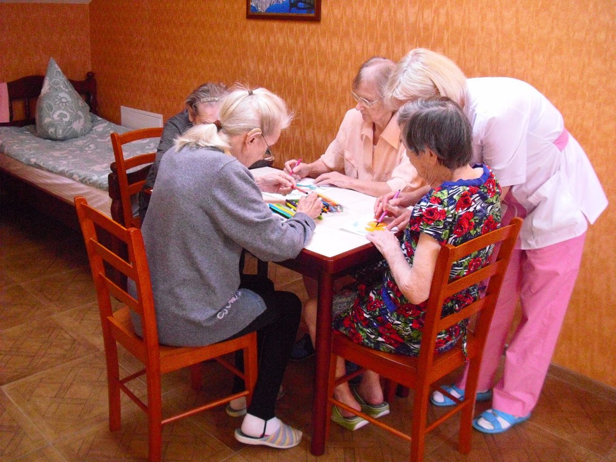 Социальные учреждения для пожилых людей