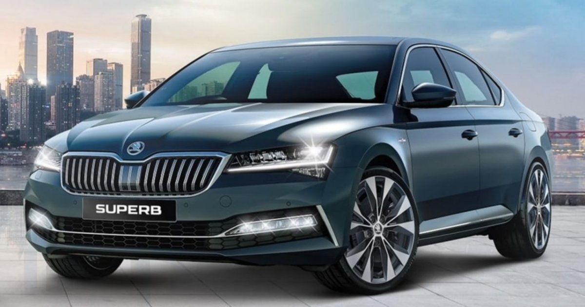 Красный хром Skoda Superb