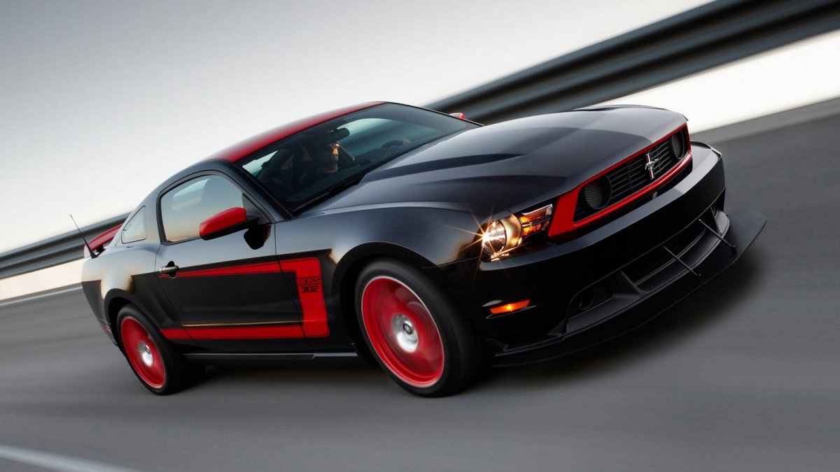 Ford Mustang Boss 302 2013 Black Red