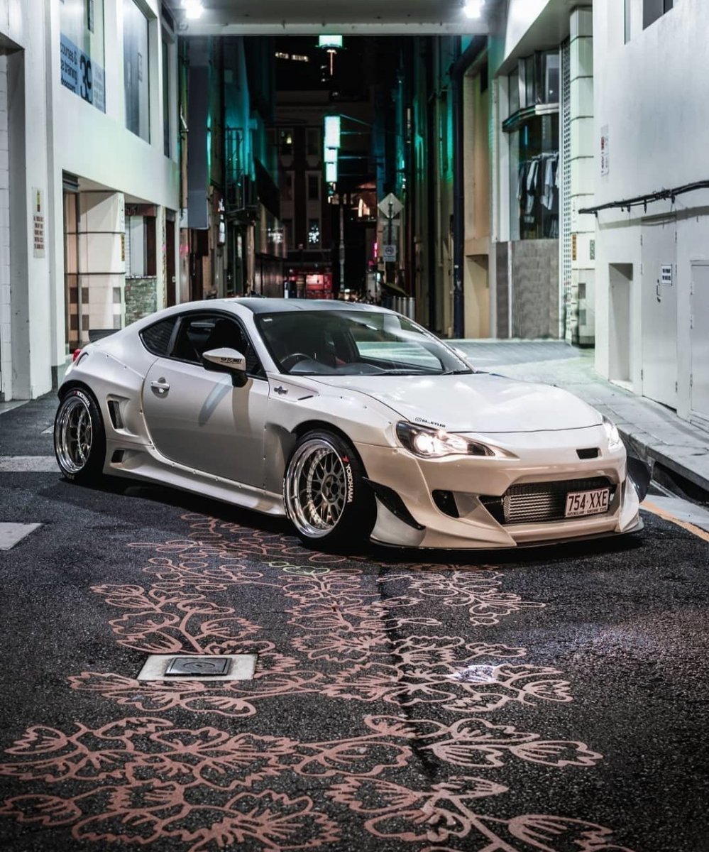 Nissan gt 2000 Rocket Bunny