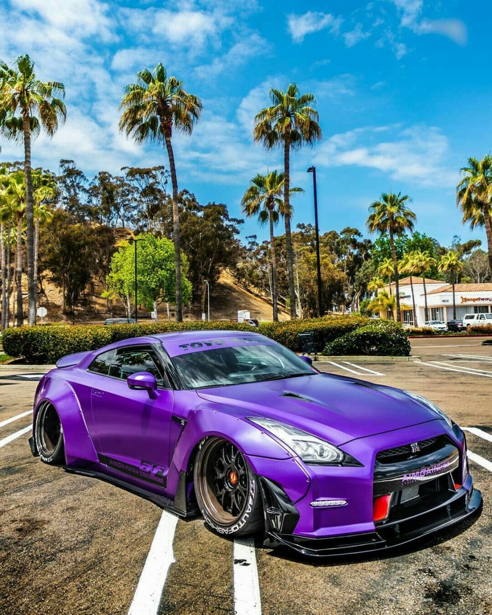 Фиолетовые сохры машины