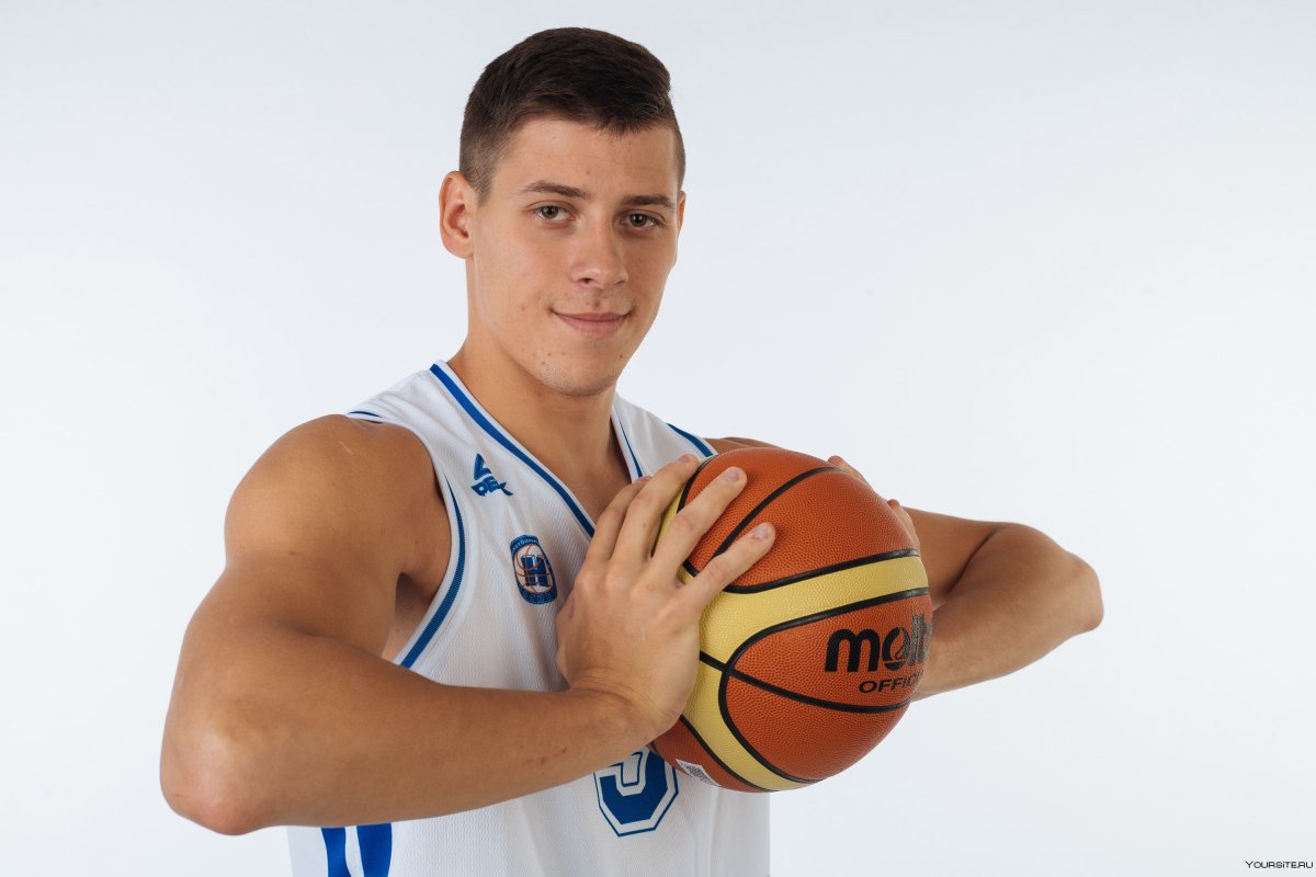 Александр Ткаченко баскетболист
