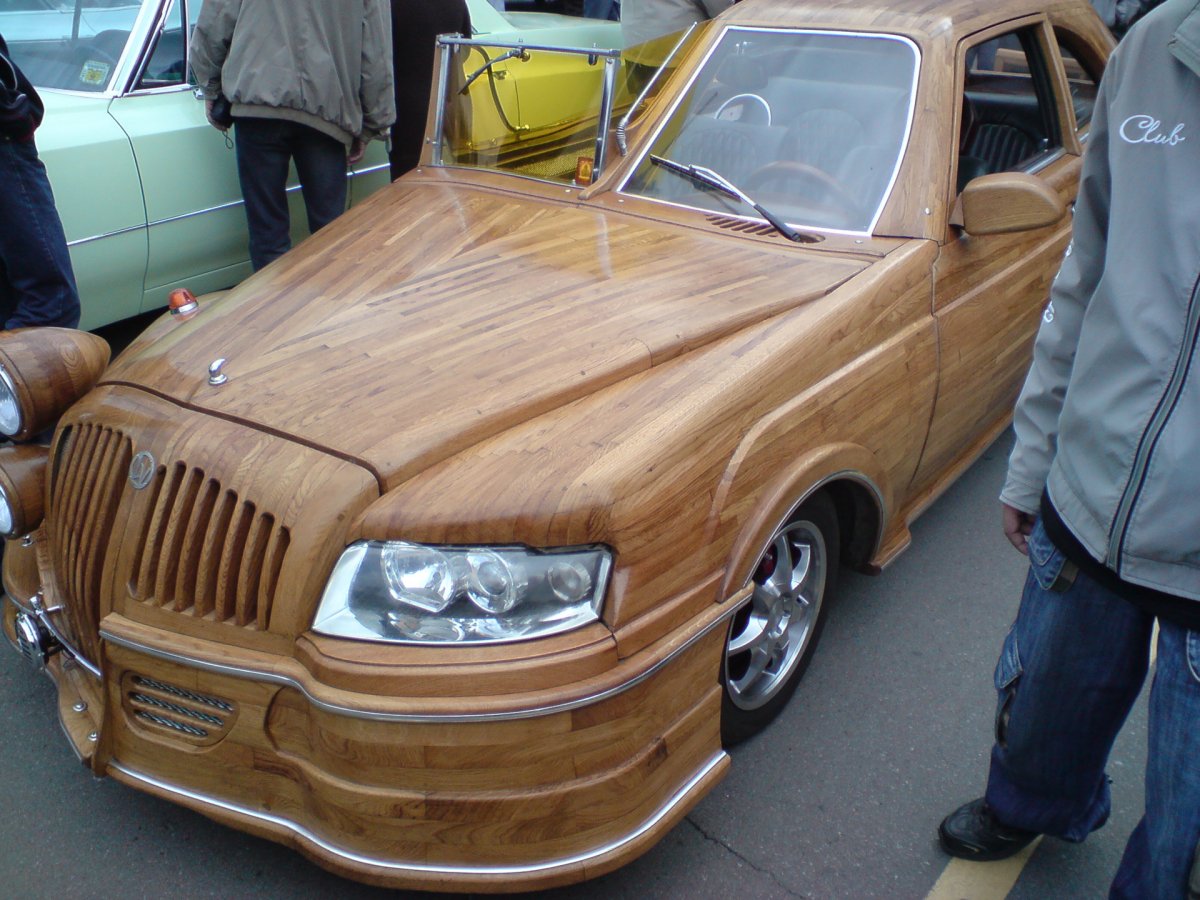 Игрушка машинка деревянная