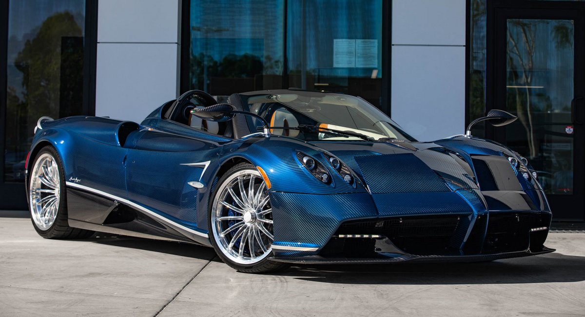 Автомобиль Pagani Huayra