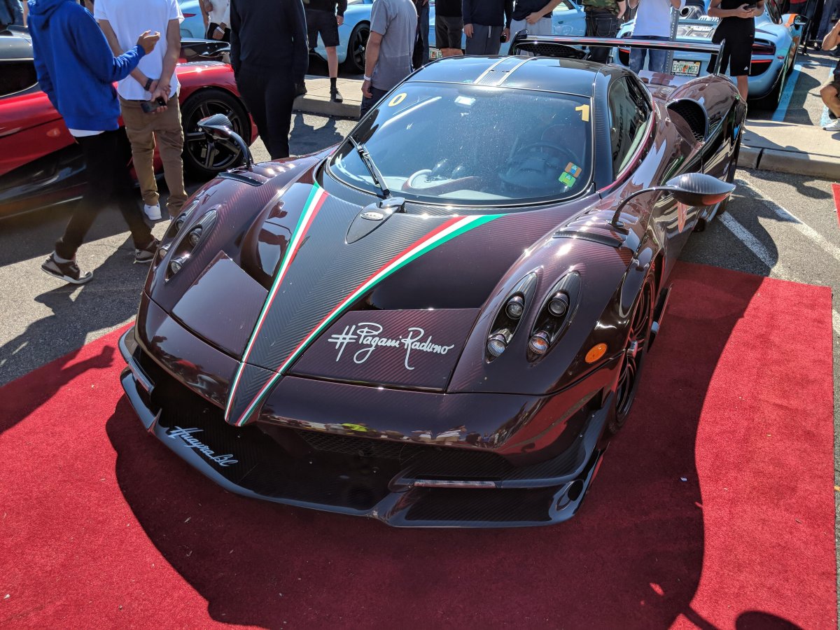 Pagani Huayra Roadster