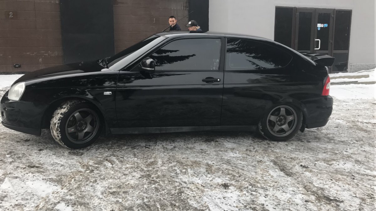 Лада Приора спорт купе
