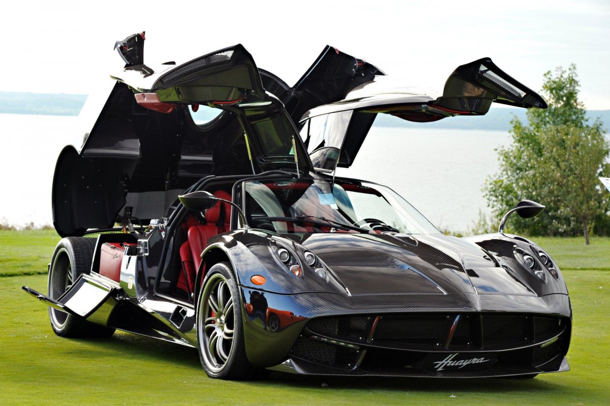 Pagani Huayra r
