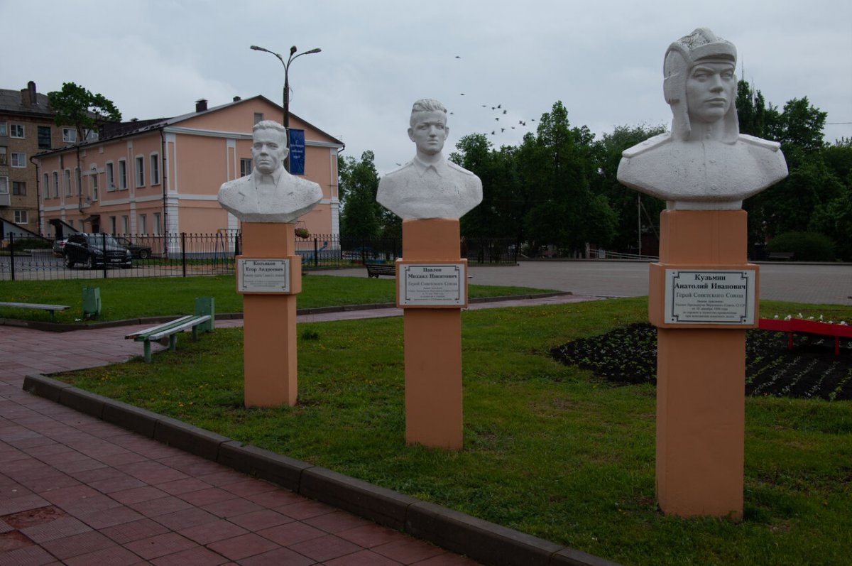Памятники Ливны Орловской области