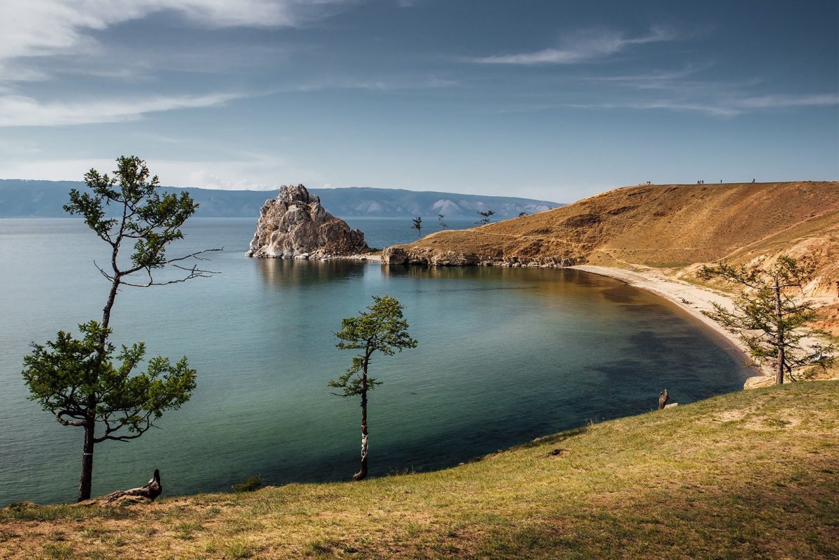 Байкал озеро посёлок Хужир пляж пристонь