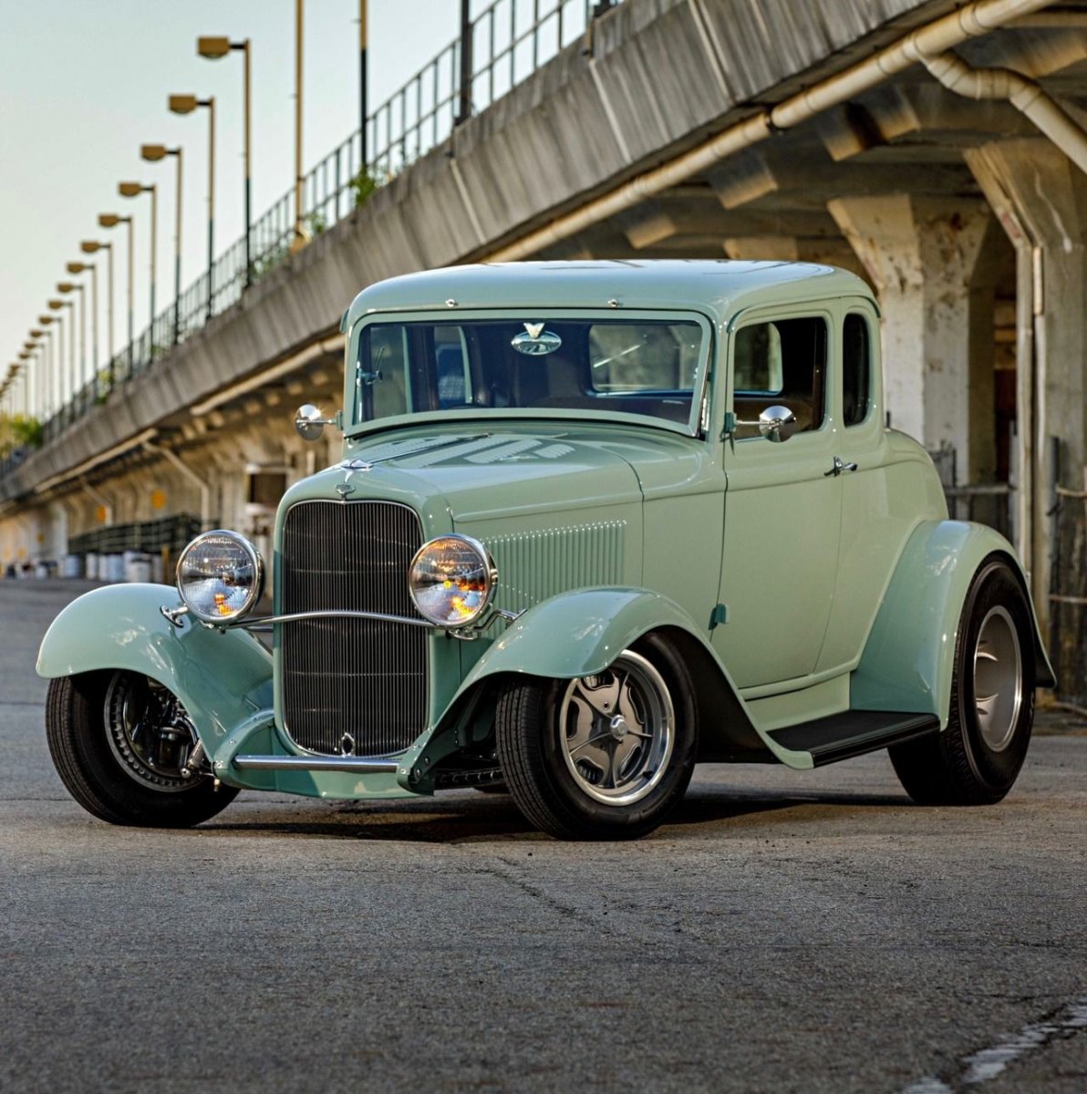 Автомобиль 1932 Ford