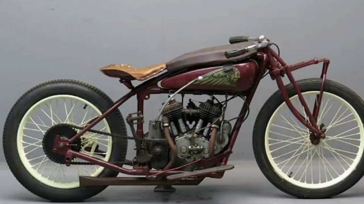 Первые мотоциклы Индиан