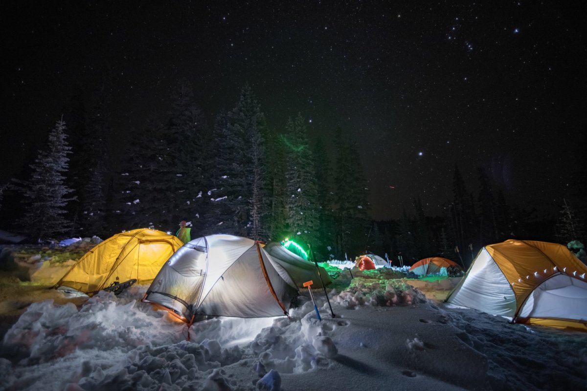 Зимний палаточный лагерь