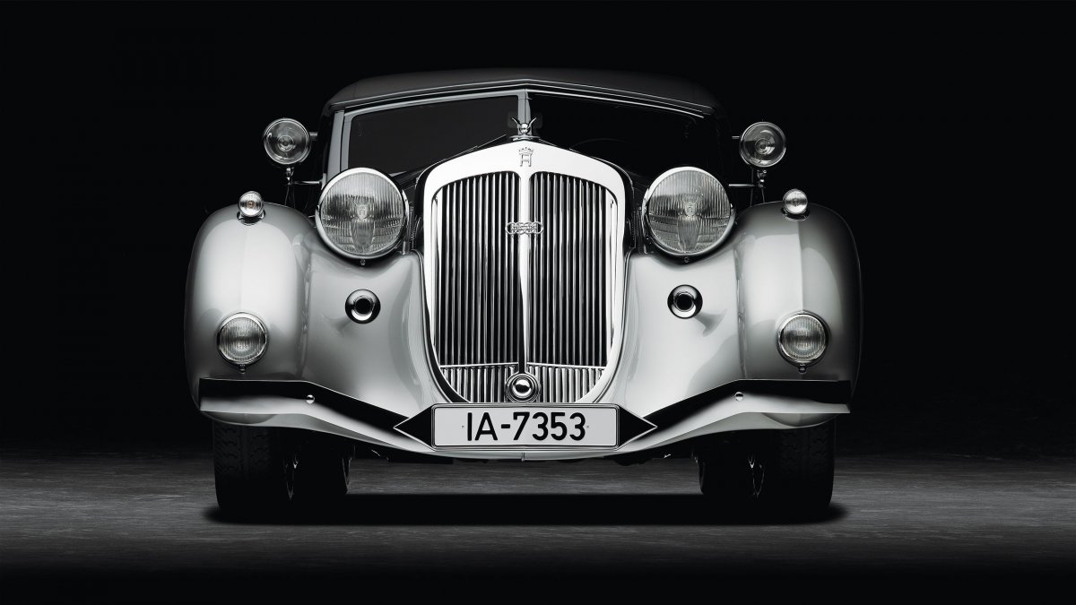 Хорьх 853 эмблема