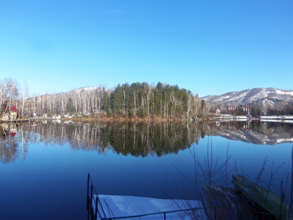 Горный Алтай озеро ая зима