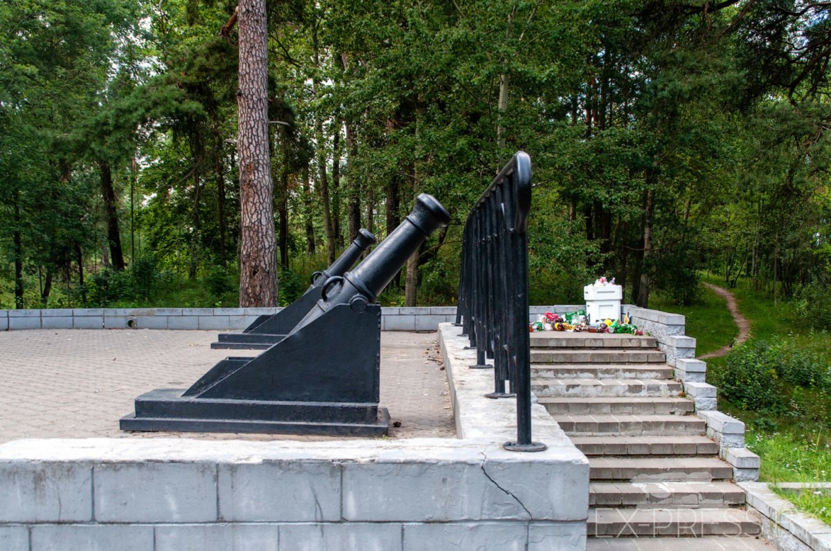 Памятник Борису Всеславичу