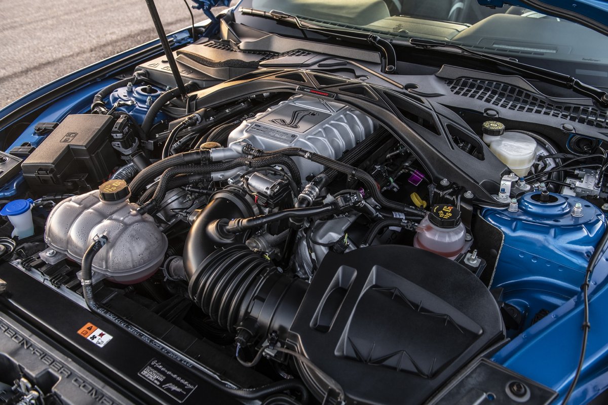 Ford Mustang Shelby gt 500 engine