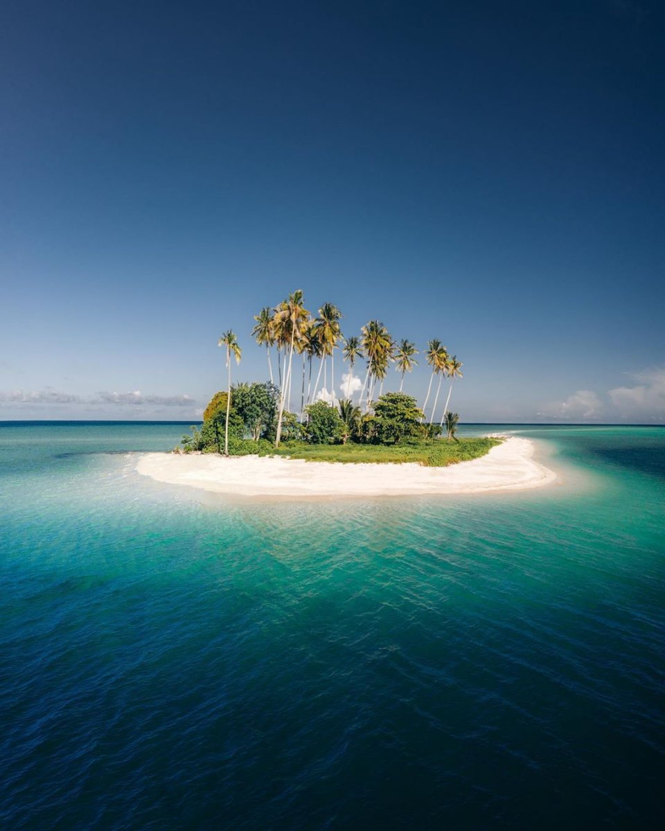Остров Калимантан океан