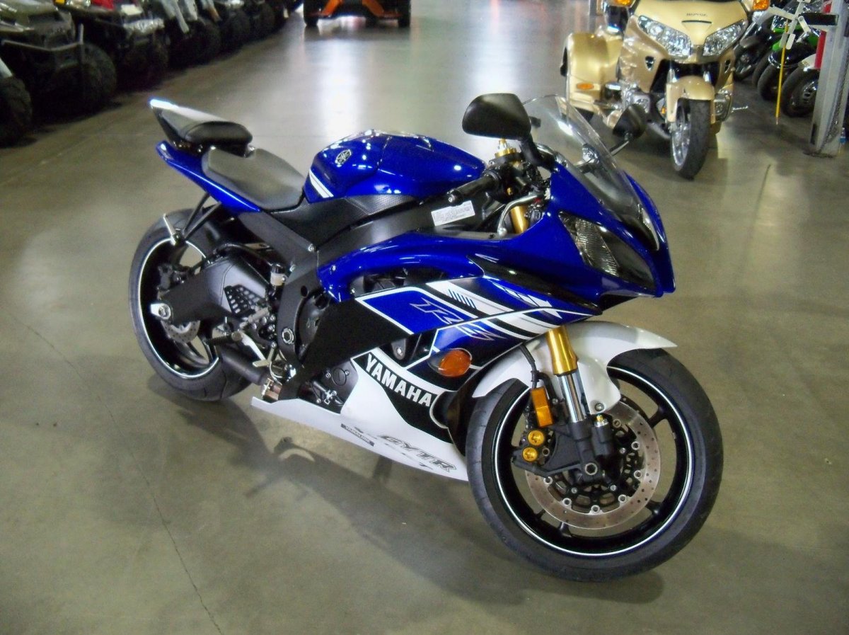 Мотоцикл Yamaha YZF-r6