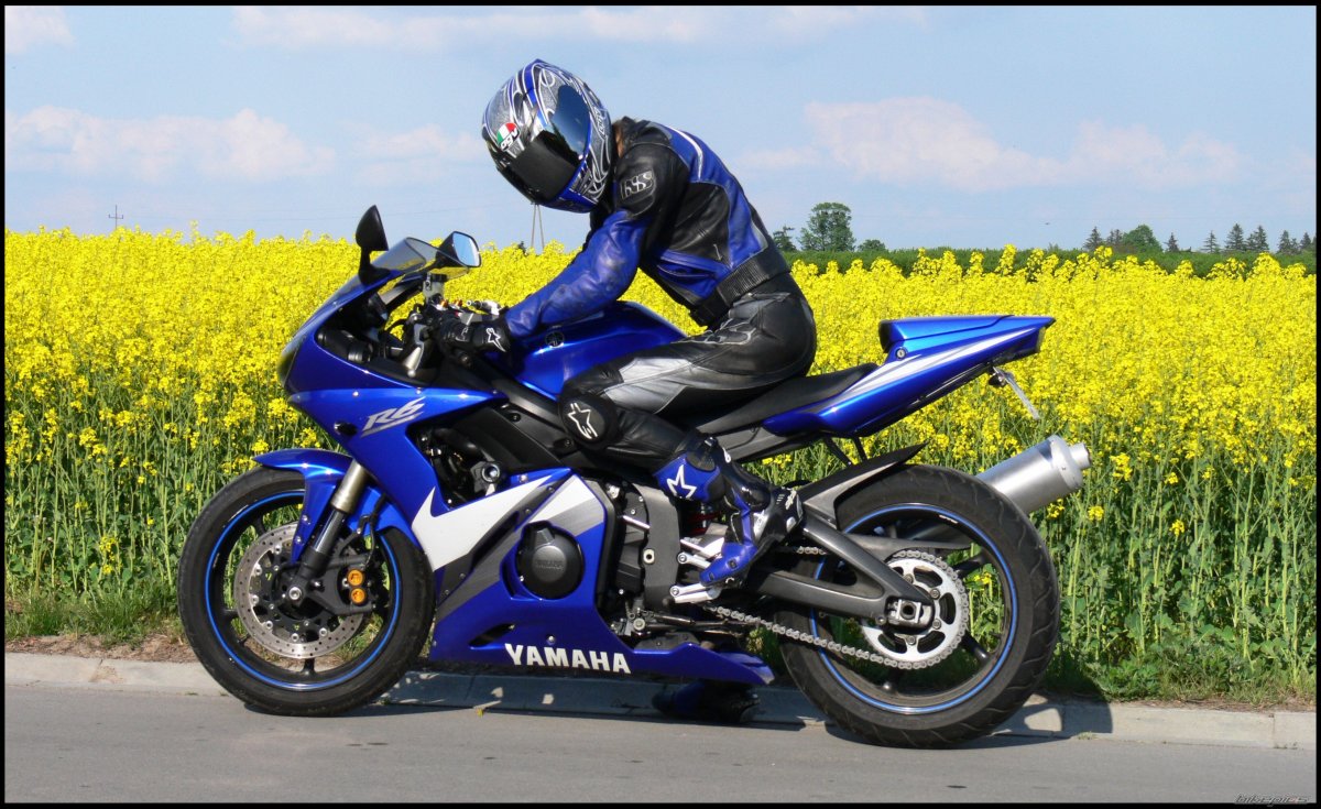 Мотоцикл Ямаха р6