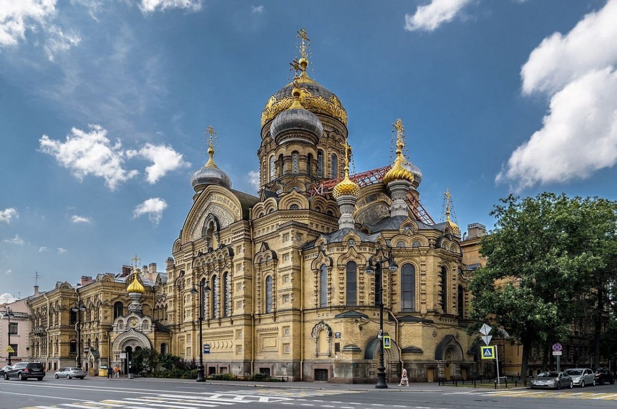 Храм на Васильевском острове в Санкт-Петербурге