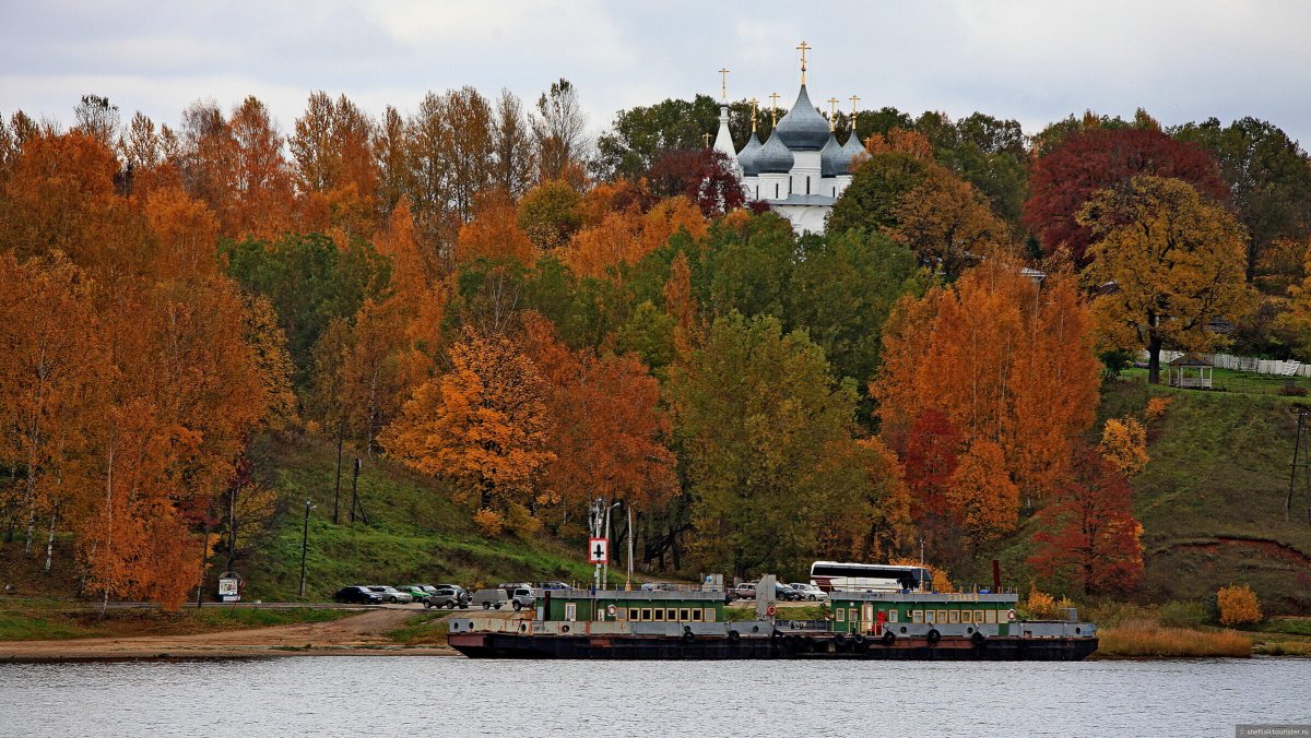 Тутаев осень Волга