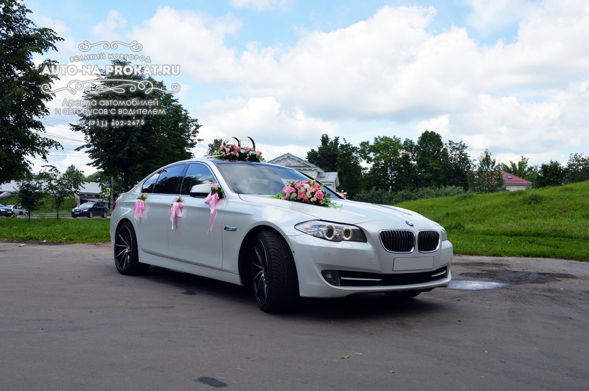 Украшения на машину БМВ 7 на свадьбу