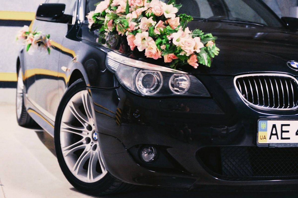 BMW e60 черная Свадебная
