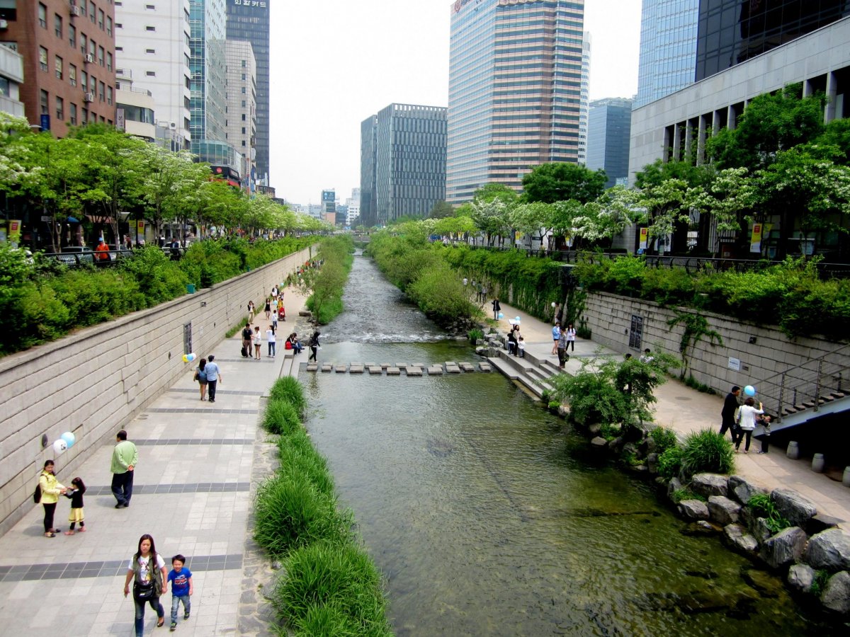 Река в Сеуле Южная Корея