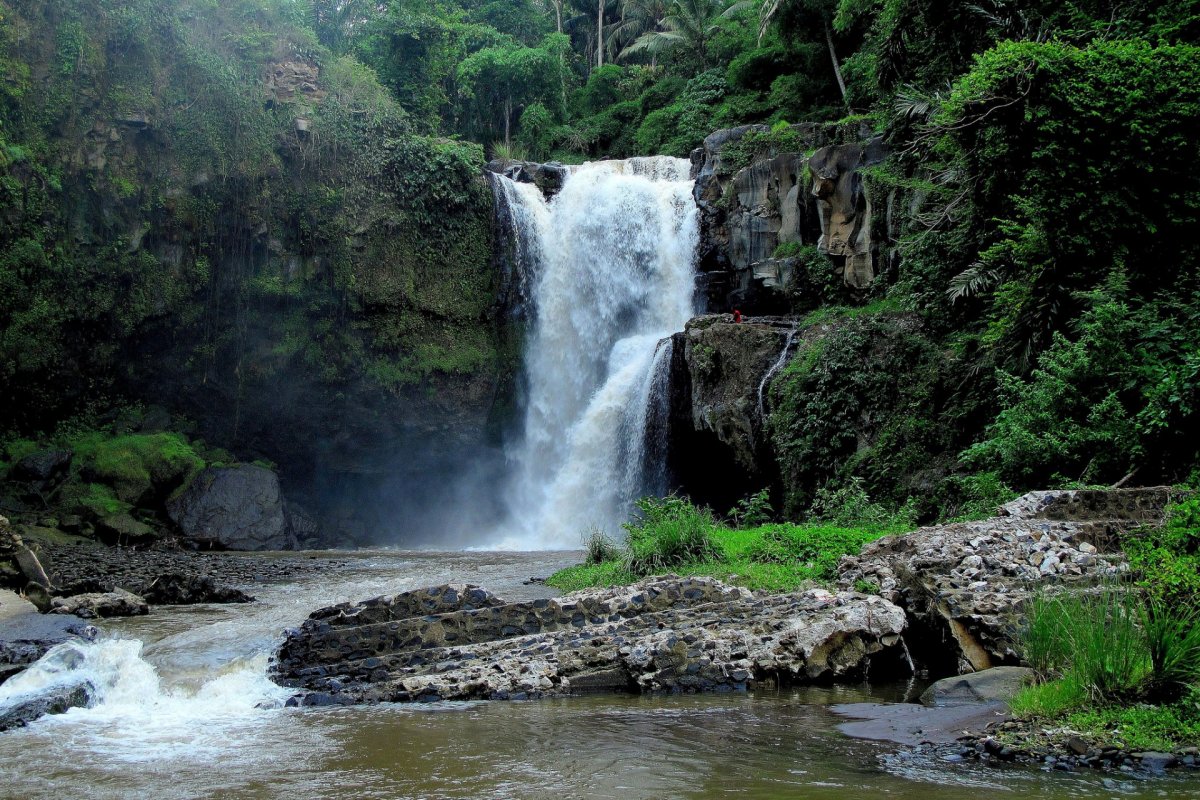 Водопад Тегенунган Индонезия