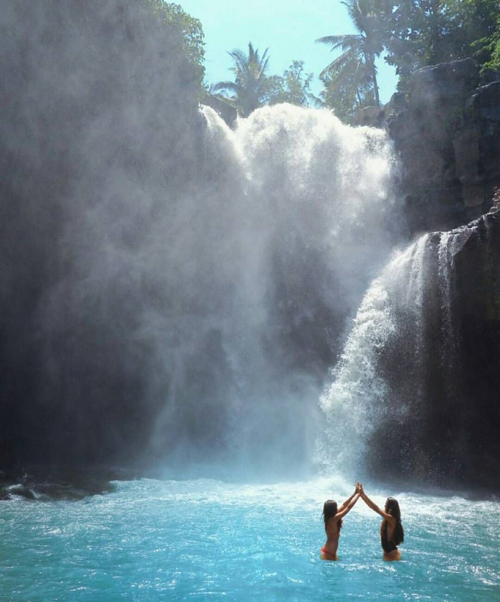 Бали водопад Алинг