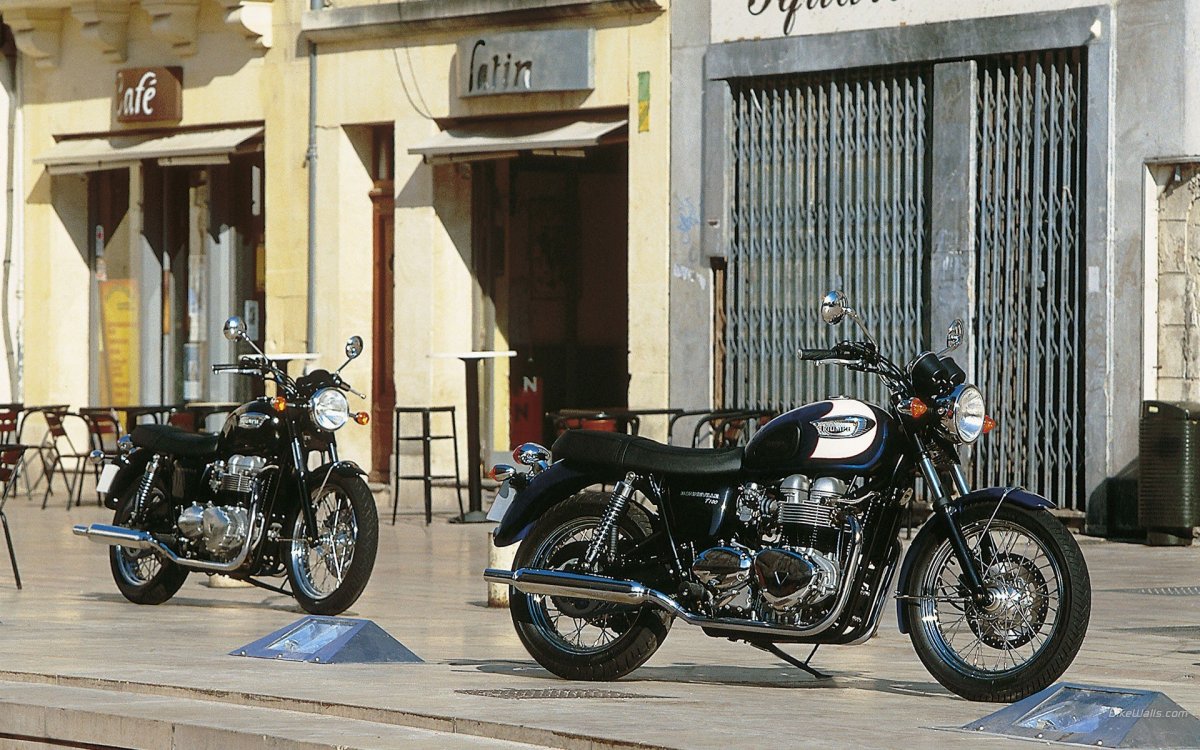 Мотоциклы Триумф 2003