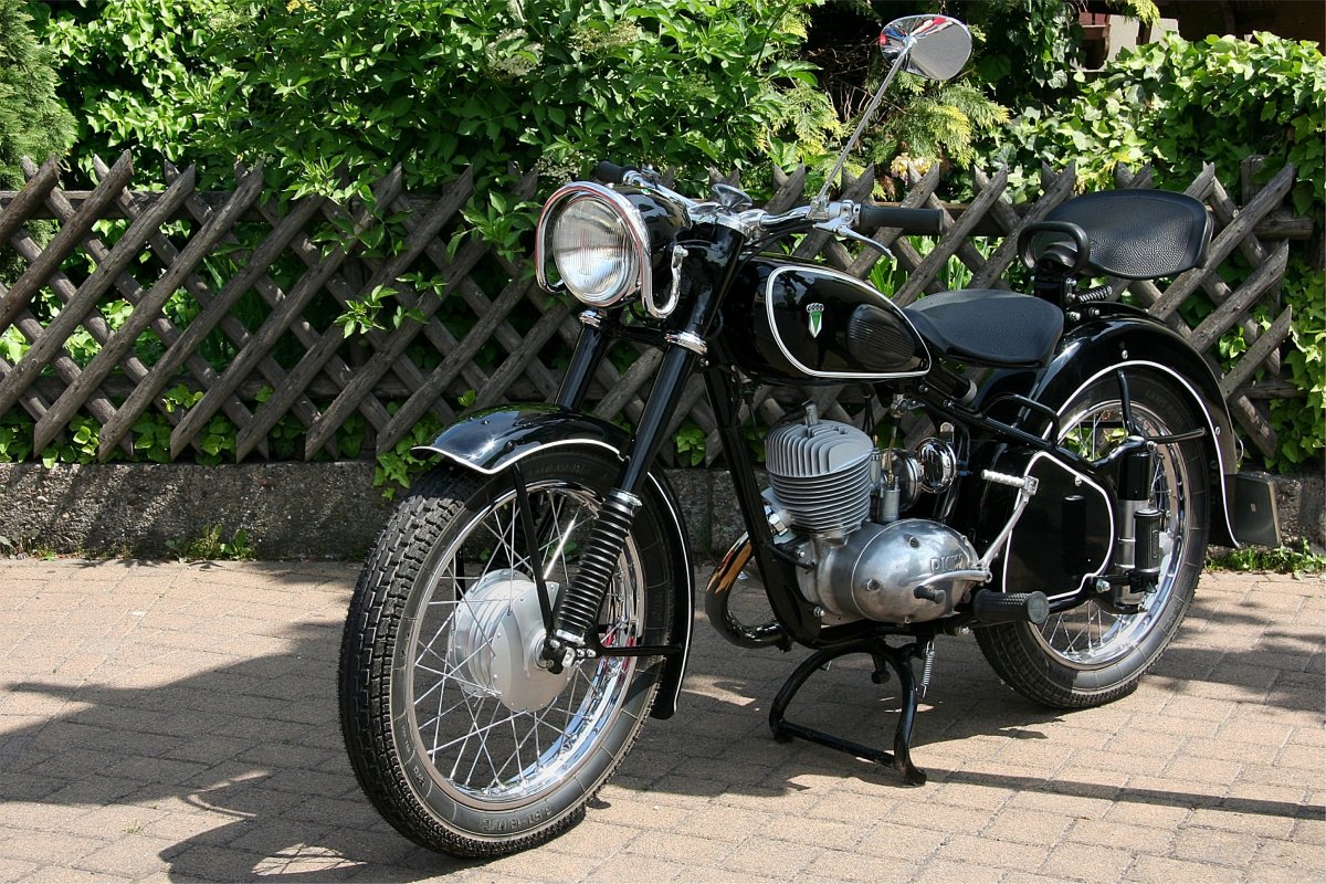 Мотоцикл ИФА БК 350