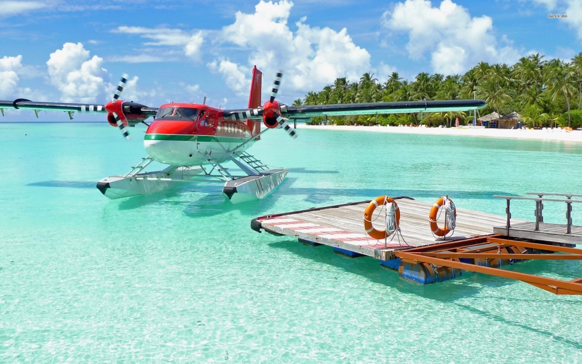 Мальдивы остров гидросамолет