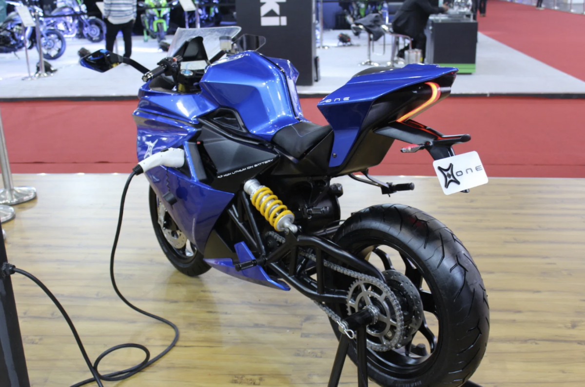 Электромотоцикл Suzuki