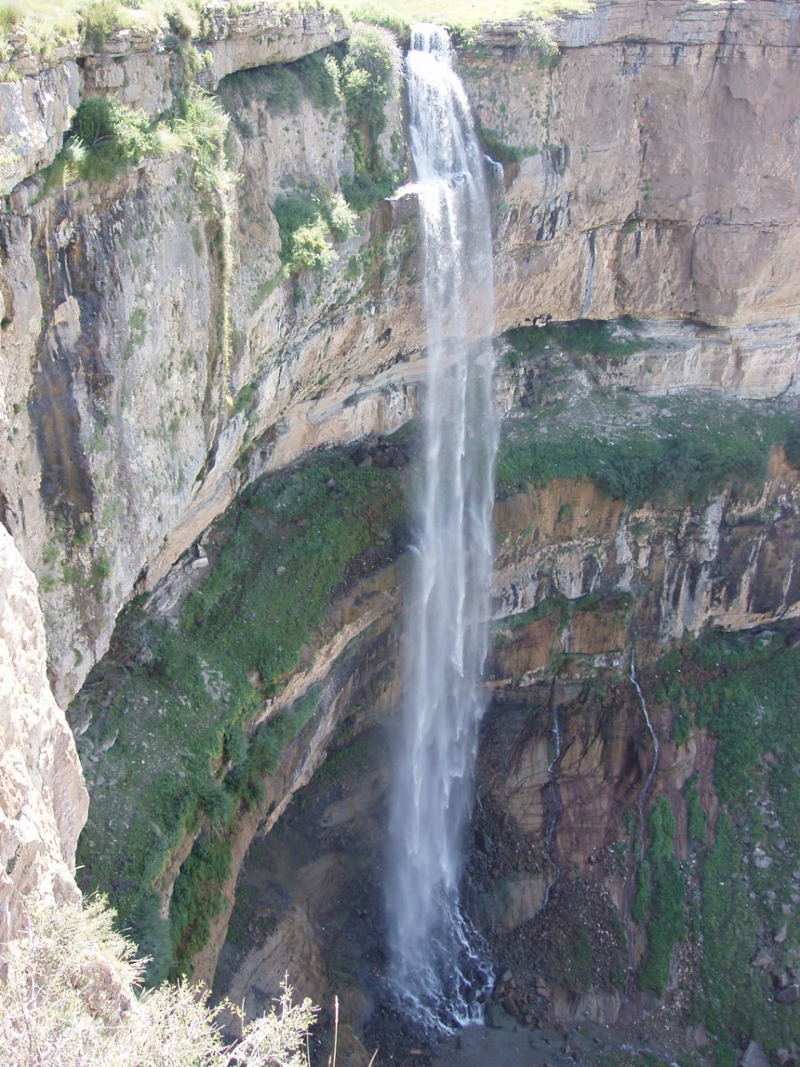 Село Зрых водопад