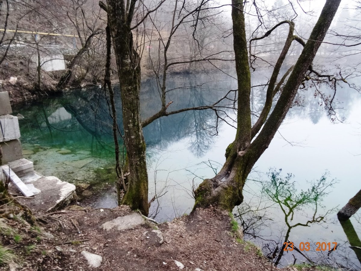 Чегемские водопады голубые озера