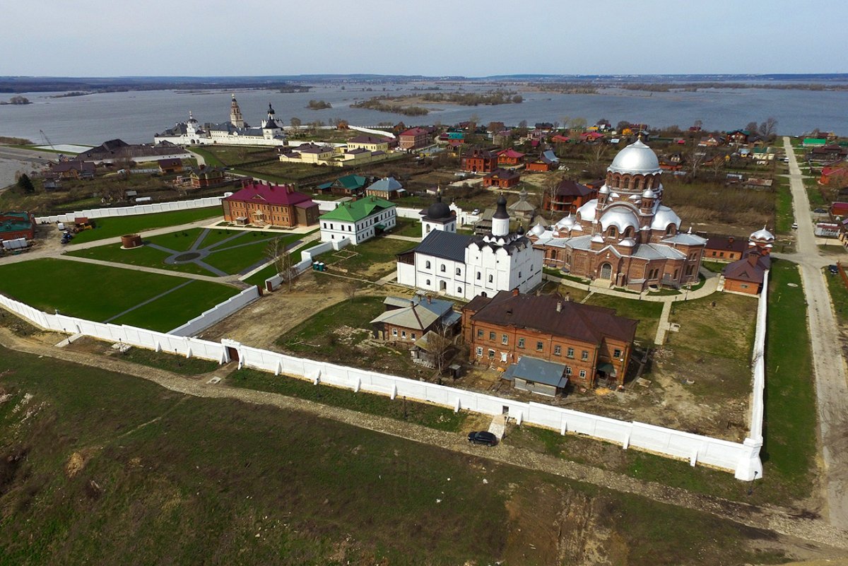 Церковь на острове Свияжск
