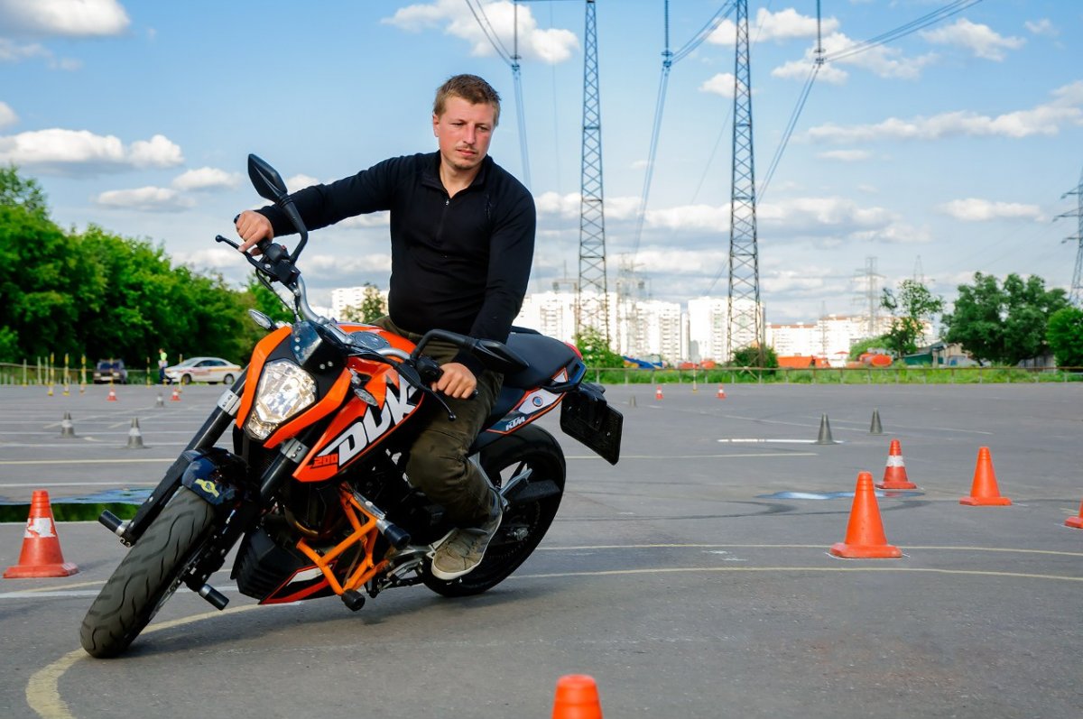 Дмитрий Агапов мотоинструктор