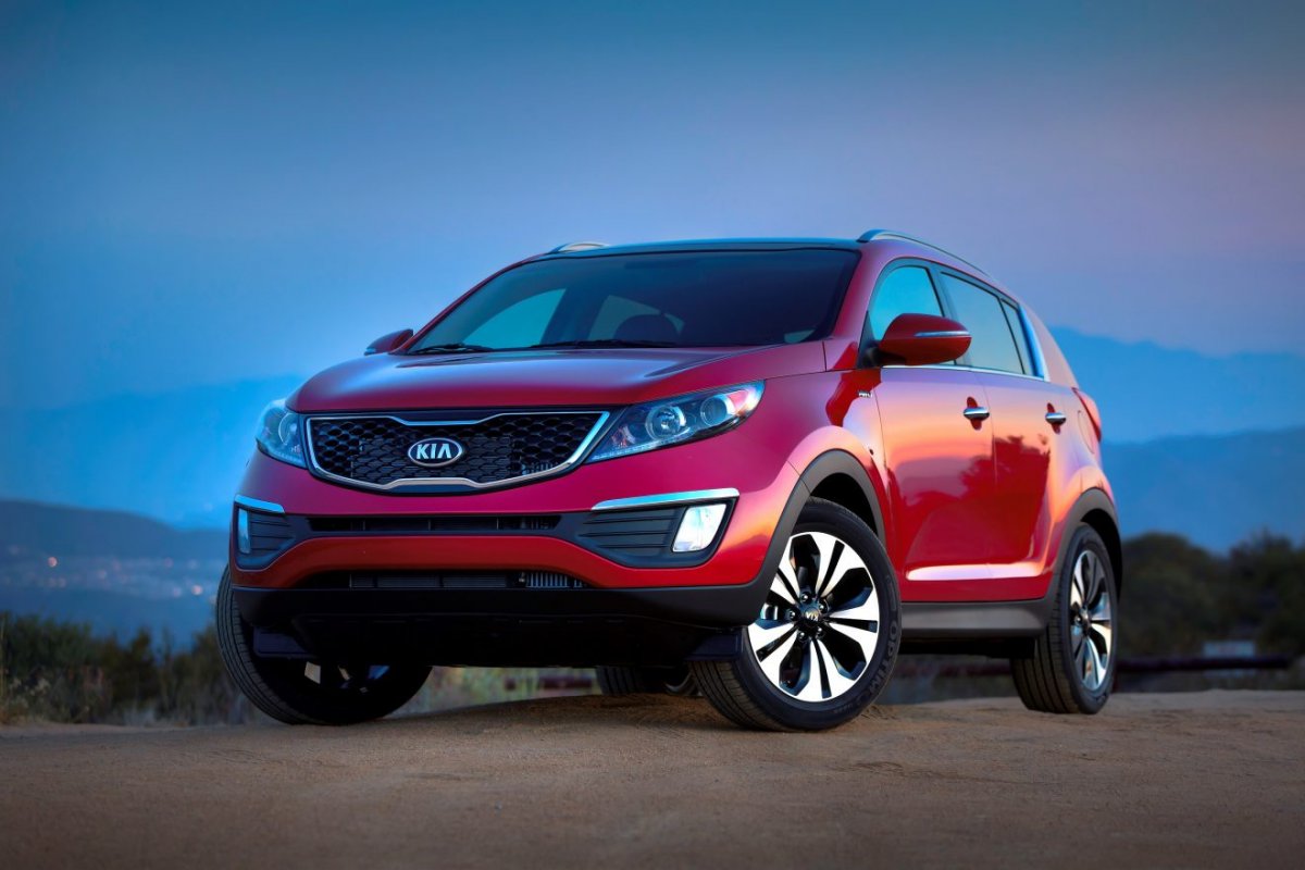 Kia Sportage 2013 красный