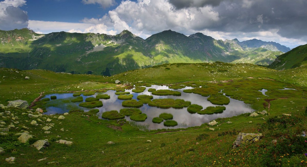 Долина семи озер летом горный Алтай
