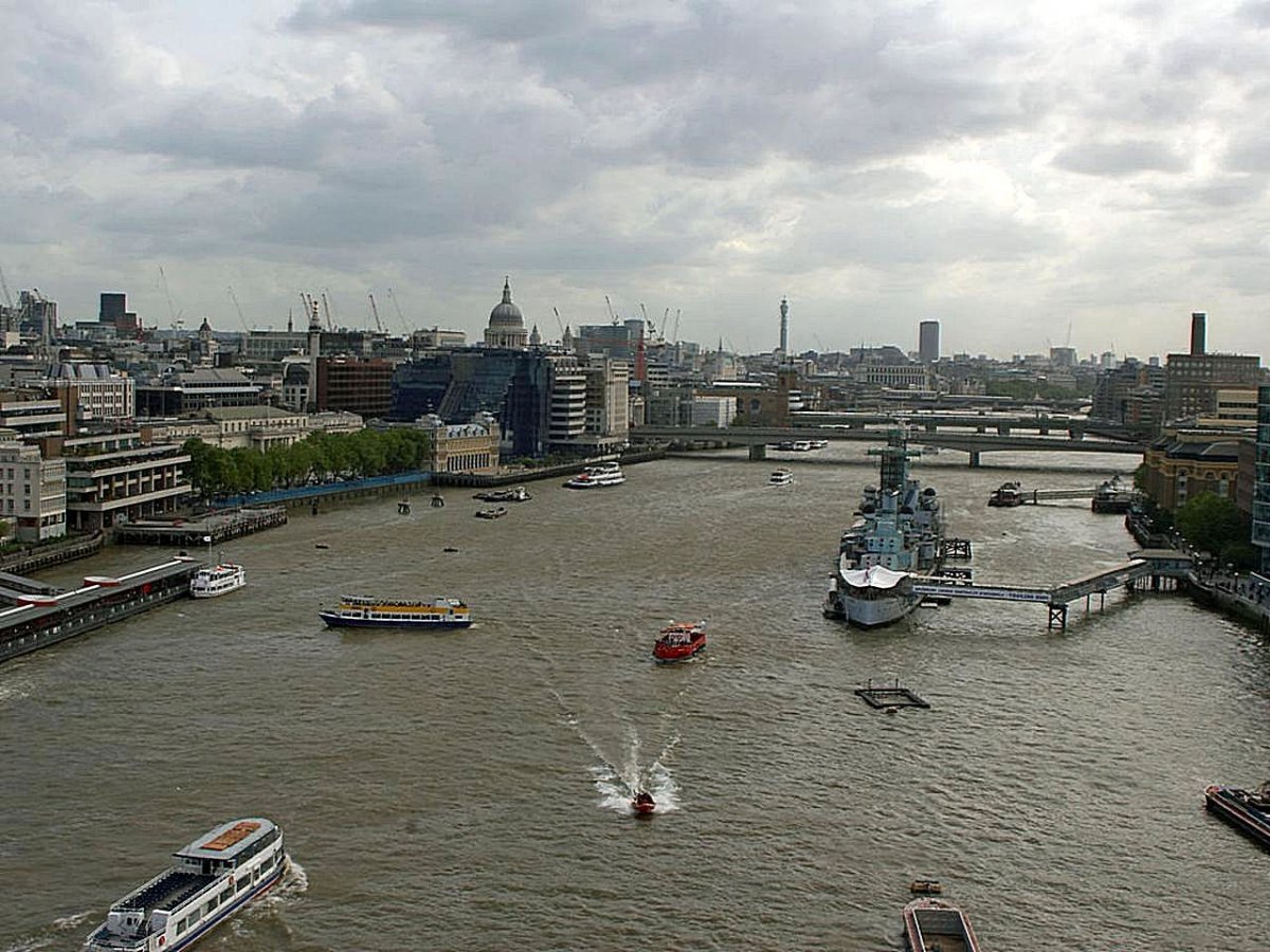 Лондон мост Ватерлоо с реки
