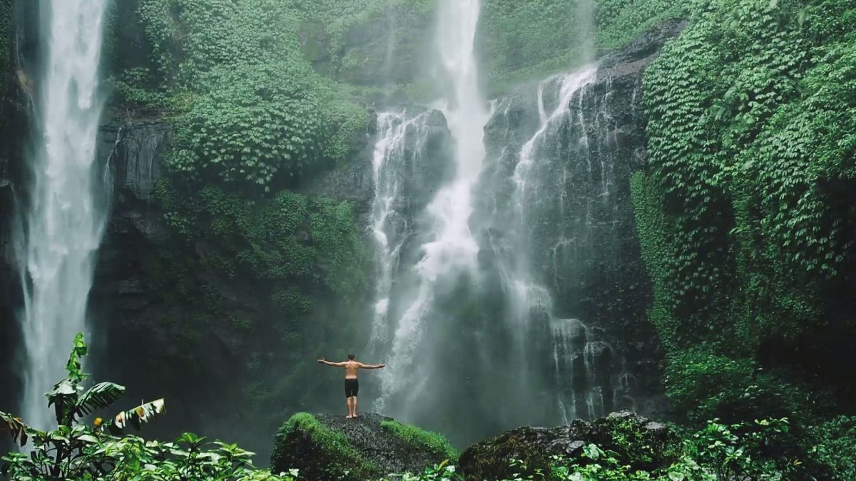 Ломбок Индонезия водопады