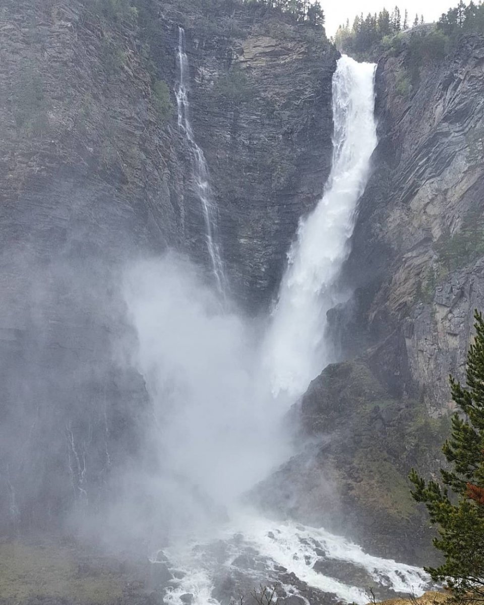 Водопад Инстаграм