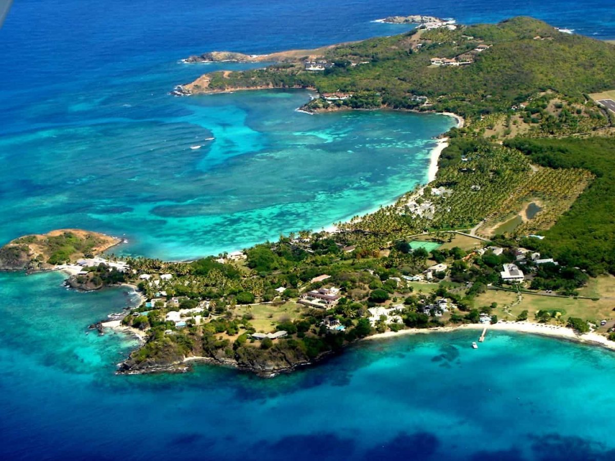 Остров Мюстик Карибы
