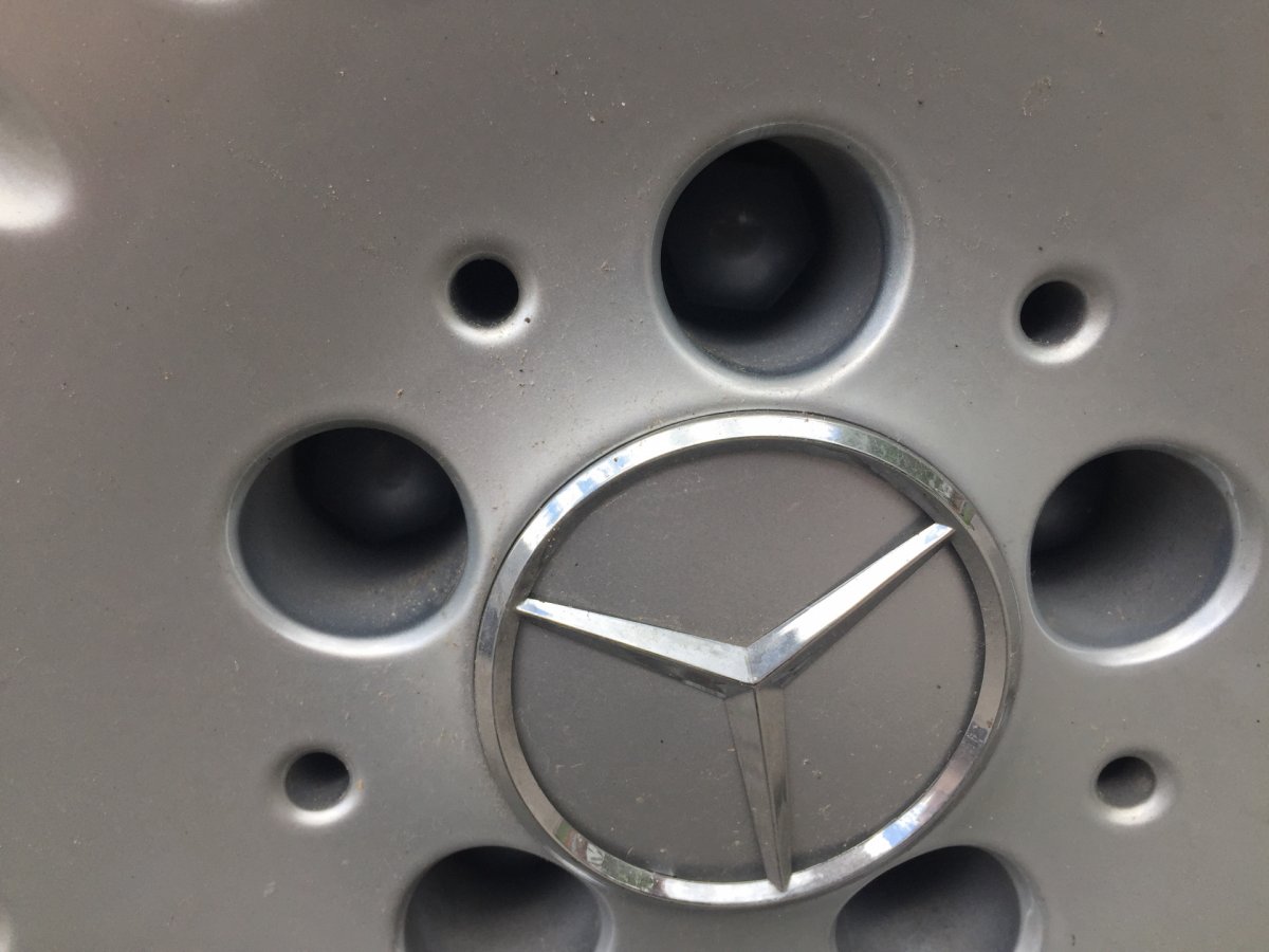 Колпачок ступицы Mercedes AMG 146 мм