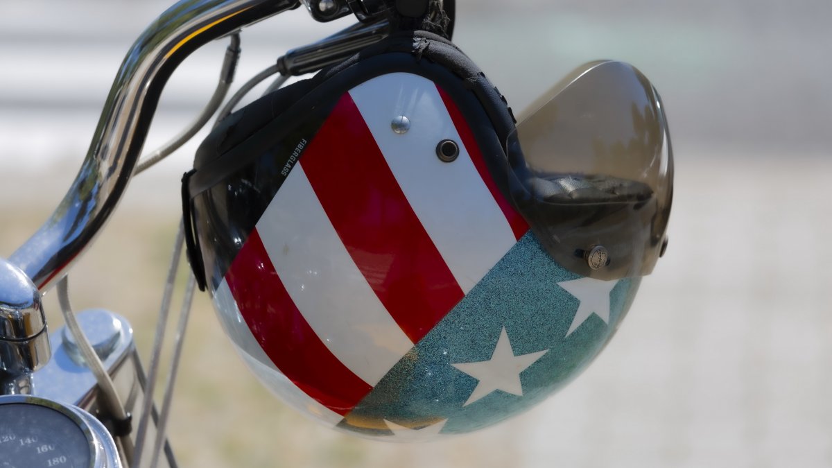 Американский шлем с флагом
