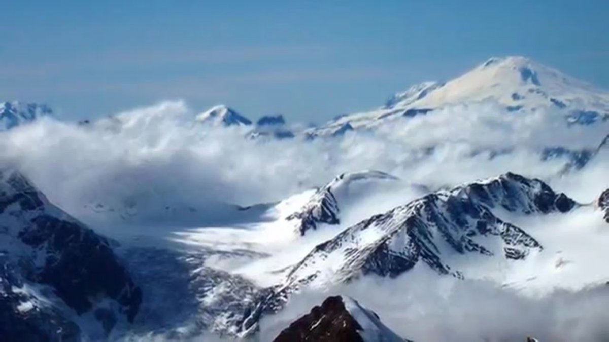 Горное плато Эльбрус