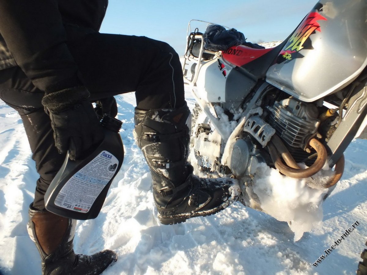 Зимние ботинки для мотоцикла